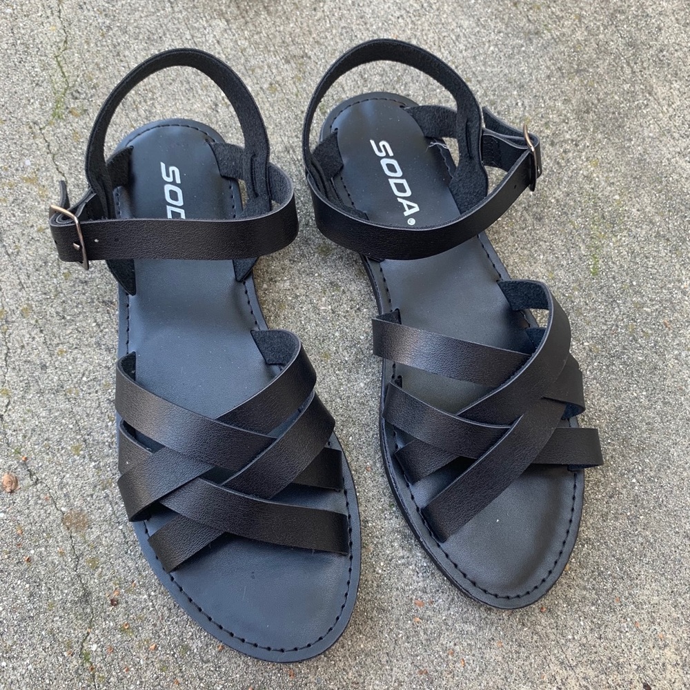 Soda Women Black Criss Criss Strap Sandals